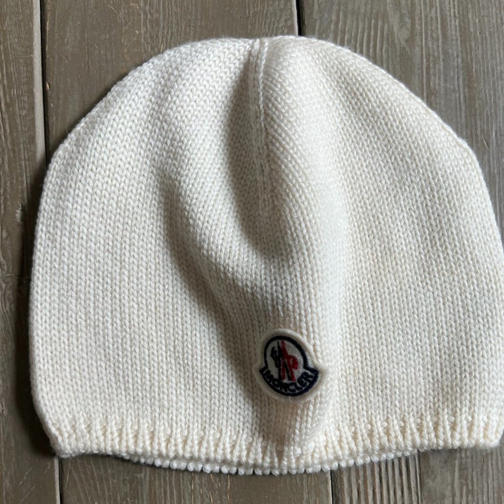 Moncler Baby Beanie - Excellent Condition - Cream Color - Unisex